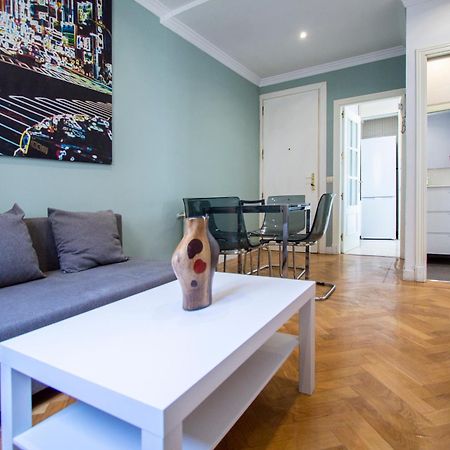 Apartamentos Dali Madrid Kültér fotó