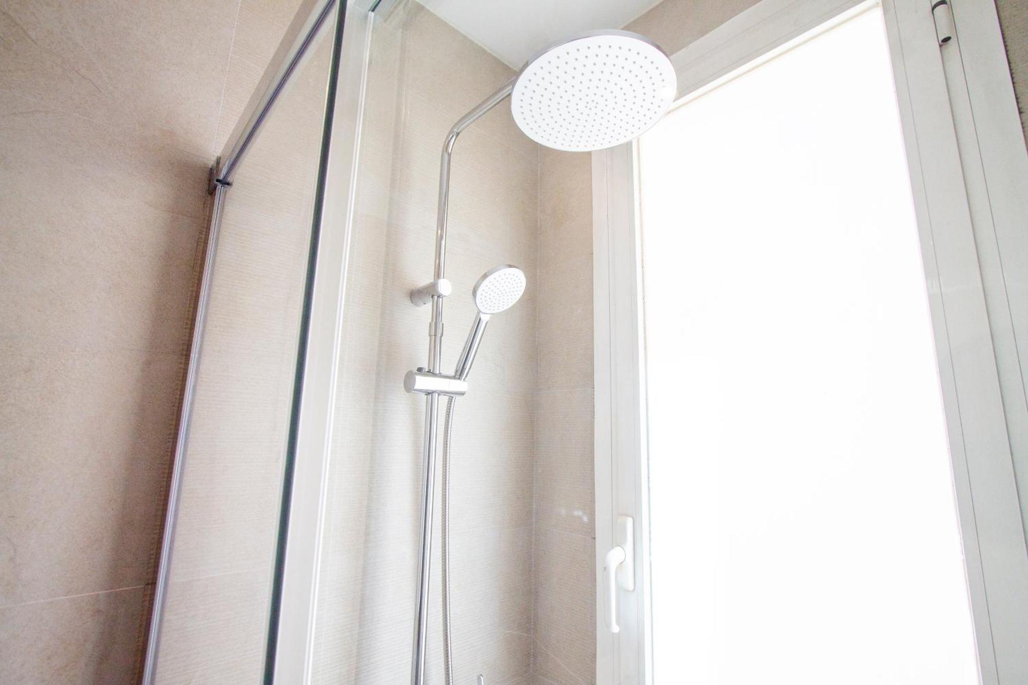 Apartamentos Dali Madrid Kültér fotó