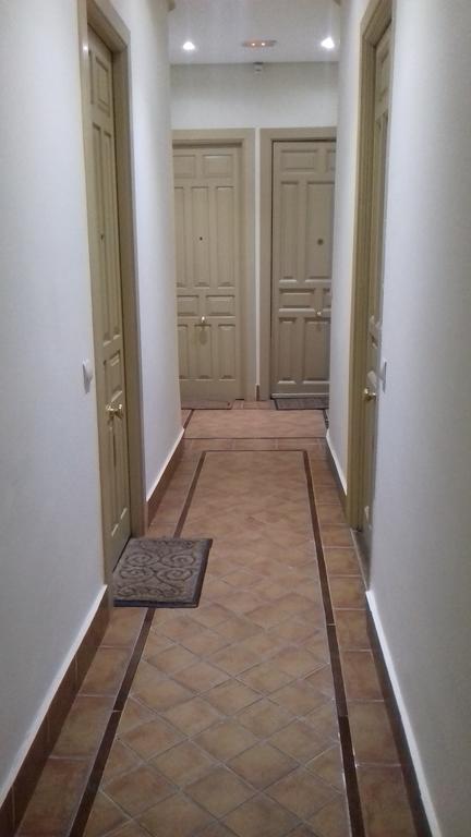 Apartamentos Dali Madrid Kültér fotó