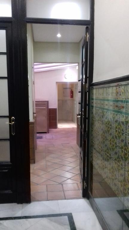 Apartamentos Dali Madrid Kültér fotó