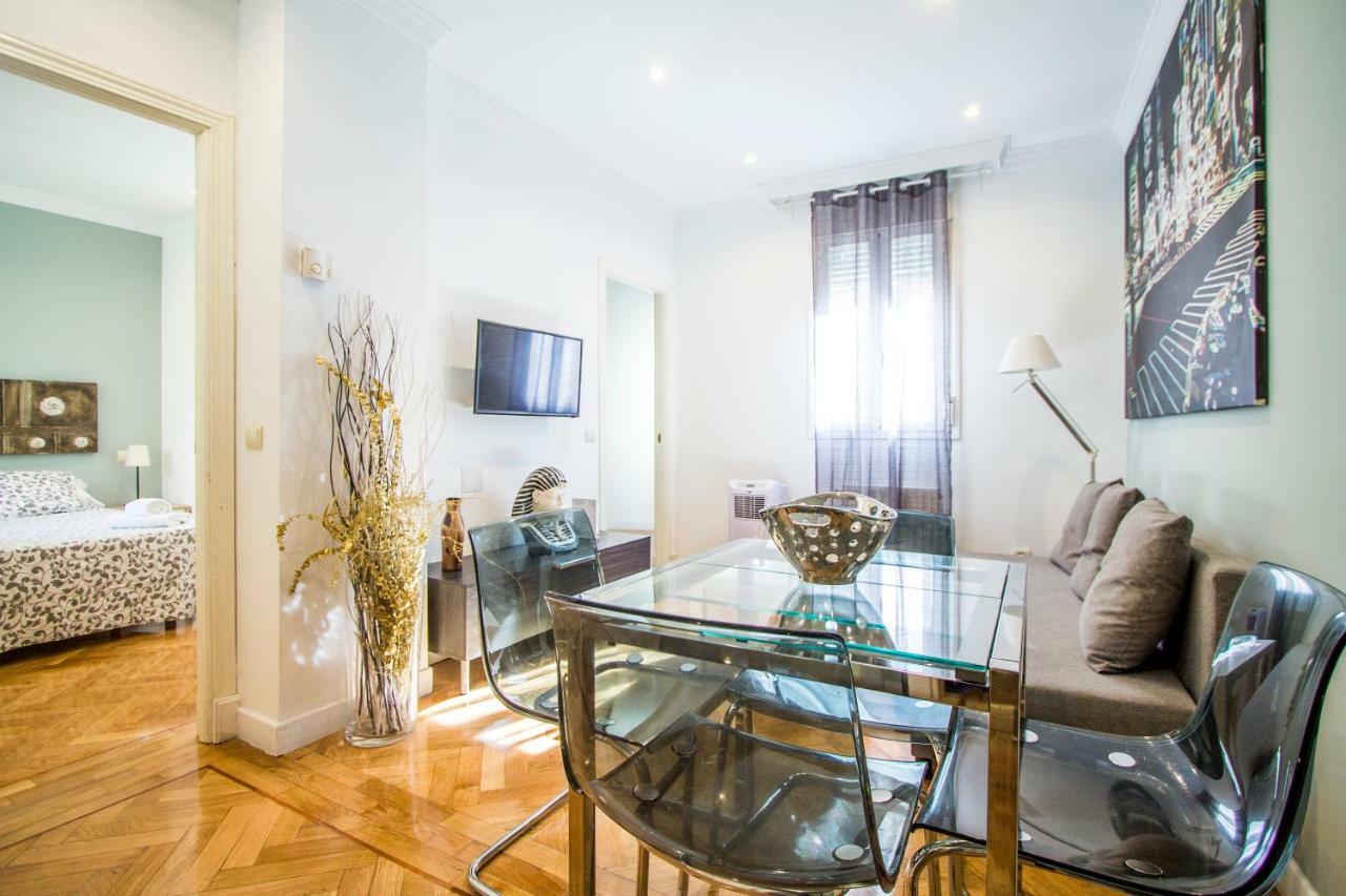 Apartamentos Dali Madrid Kültér fotó